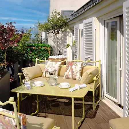 Ultra Luxe Et Confort Au Coeur Des Champs-elysees Paris